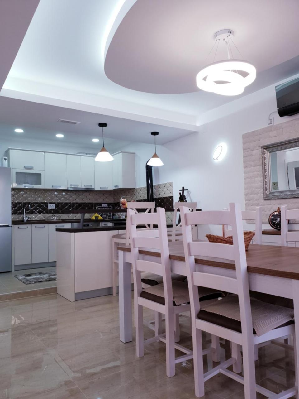 Apartments Mediteran Ulcinj Ngoại thất bức ảnh